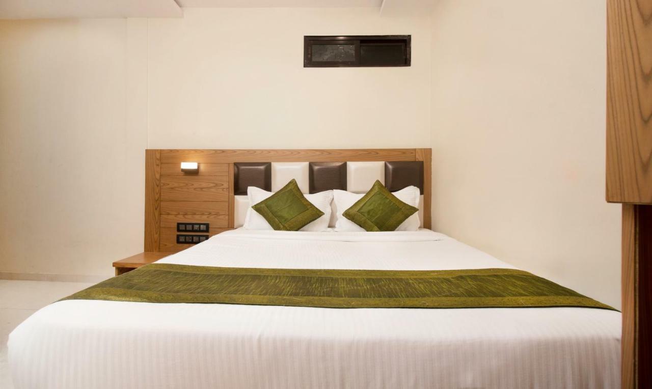 מומביי Hotel Residency Park מראה חיצוני תמונה